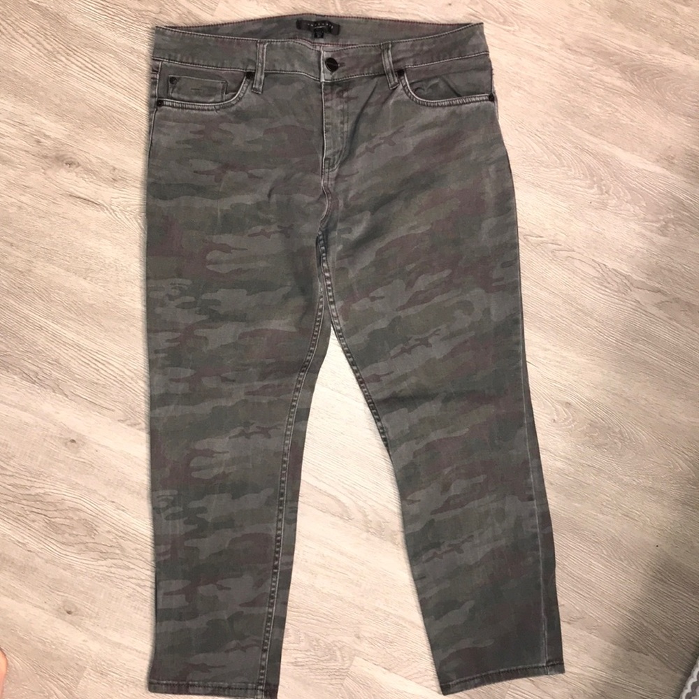 Sanctuary Camo Print Ankle Pant - Size 31